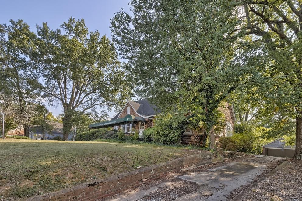 Image for SHORT NOTICE REAL ESTATE - Greenwood, SC, Office Building