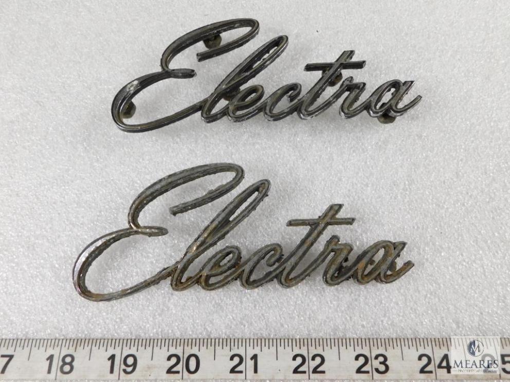 Image for Vintage Car Collectors Emblems & Hood Ornaments