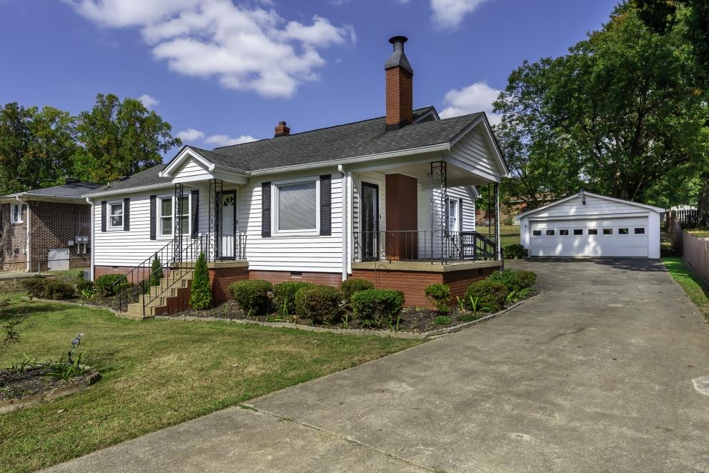 Image for 8 Westbrook Dr, Greenville, SC