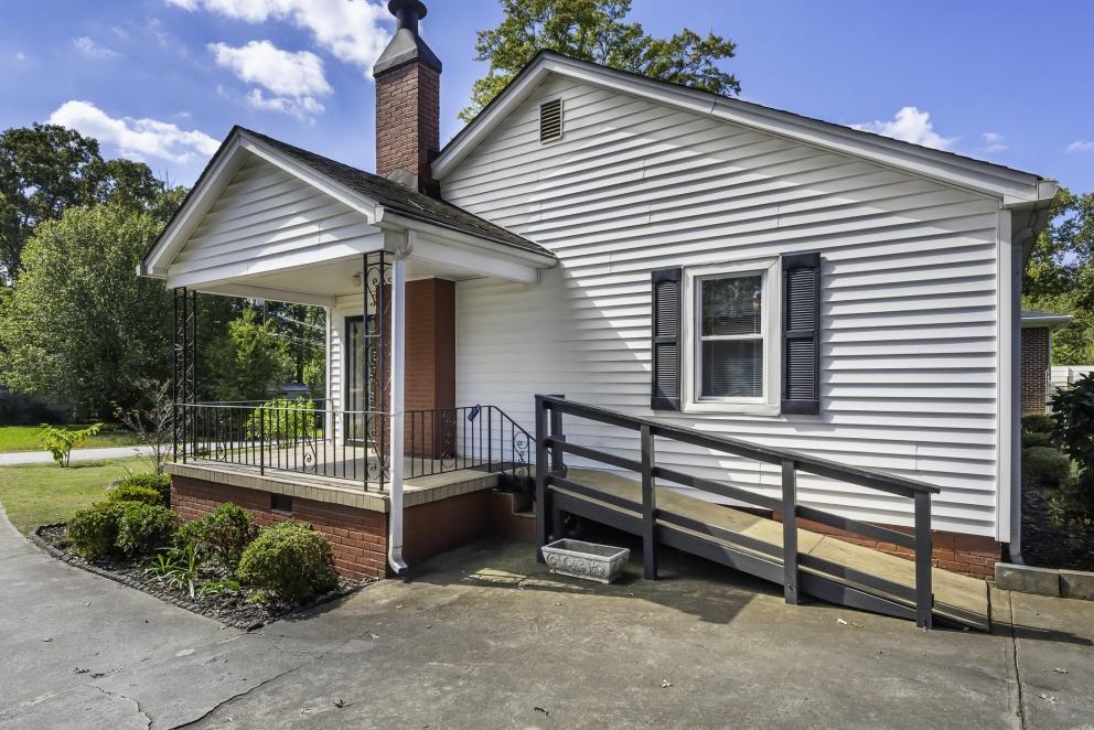 Image for 8 Westbrook Dr, Greenville, SC