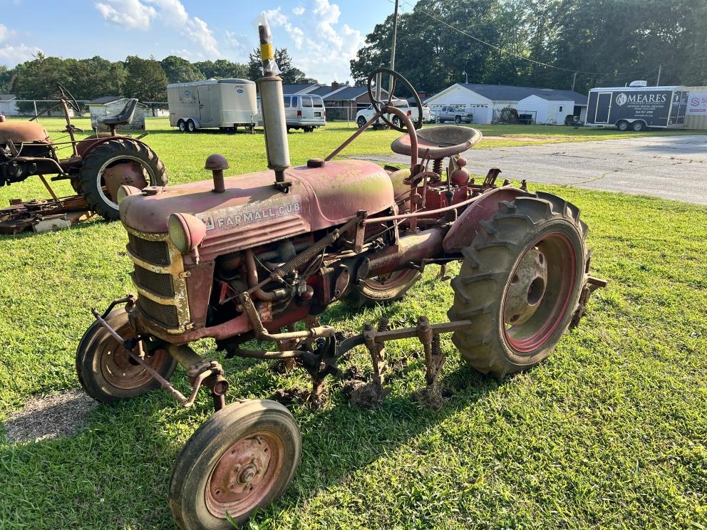 Image for Barn Find Tractor Auction! (24-54)