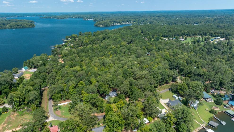 Image for Lake Greenwood Mobile Home on Double Lot (24-78)