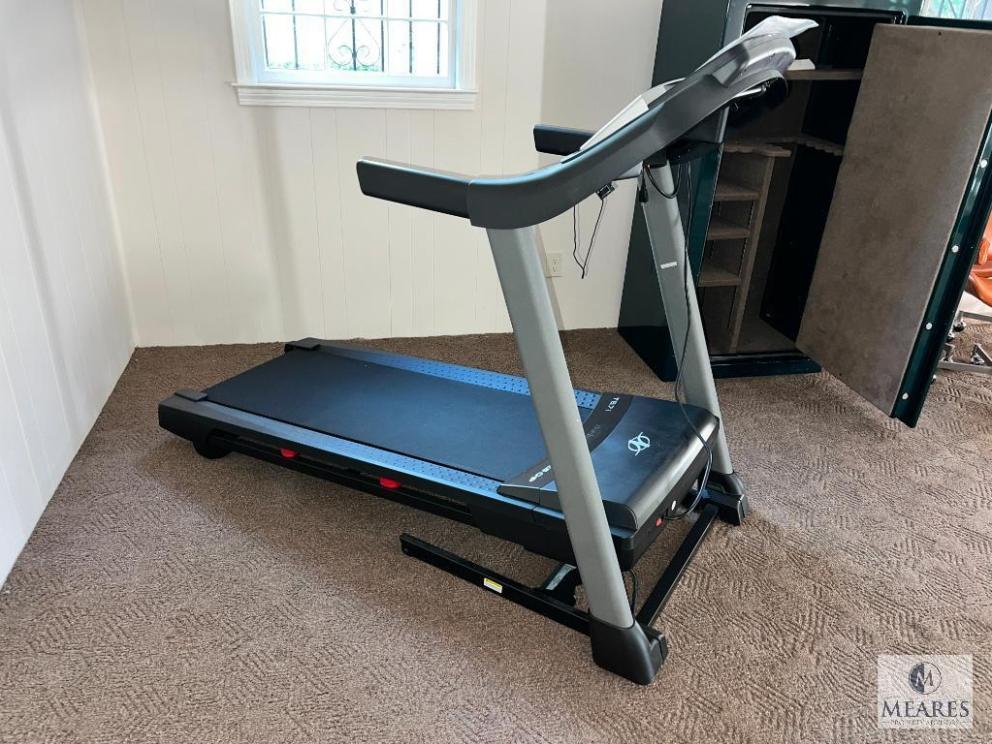 Image for Vintage, Americana and Militaria Collection