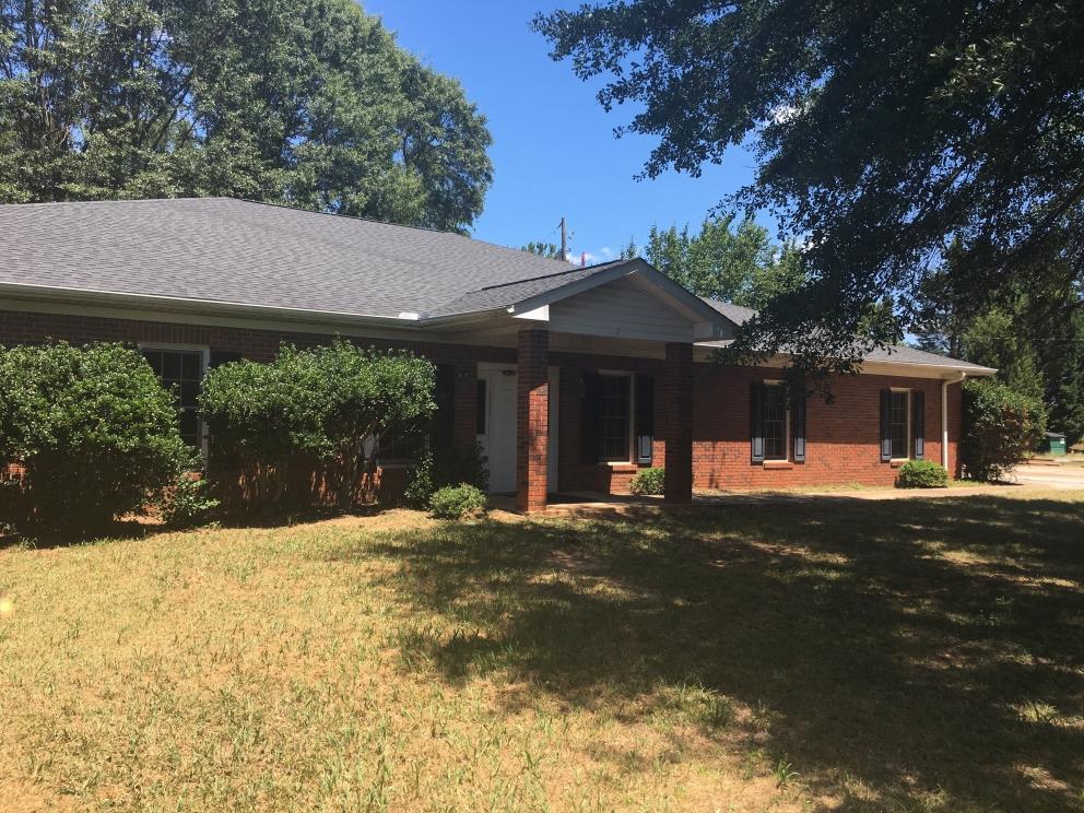 Carithers-fullfrontview