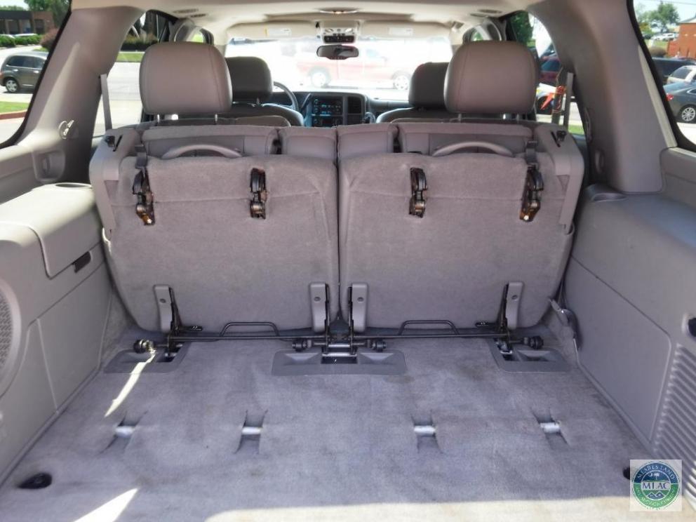 Image for 2005 GMC Yukon Denali