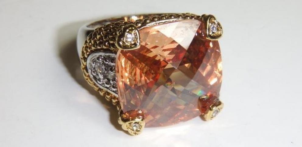 Image for Collector Sports Team Rings & Jewelry Event (18-108)