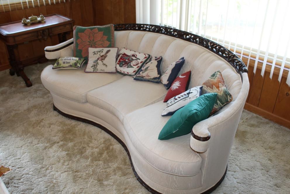 Image for Antiques and Collectibles - glassware and furniture (18-131)